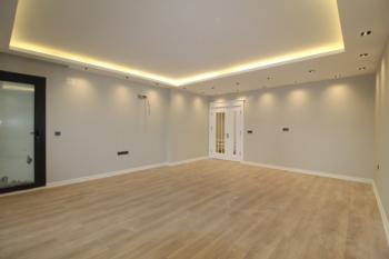 ASLAN'DAN HAVUZLU SİTEDE GENİŞ METRAJLI ULTRALÜKS 5+1