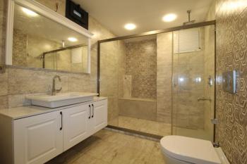 ASLAN'DAN HAVUZLU SİTEDE GENİŞ METRAJLI ULTRALÜKS 5+1