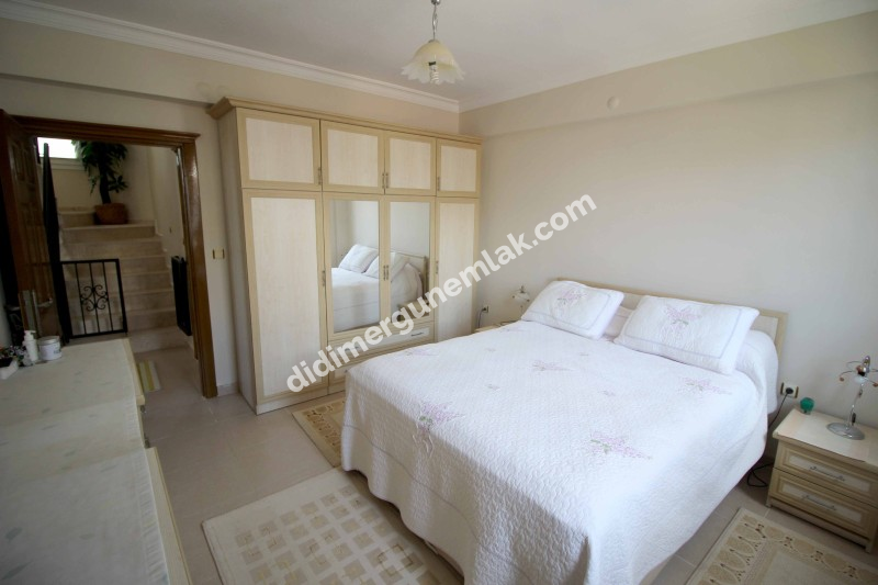  AKBÜK FEVZİ PAŞA MAHALLESİ | DENİZE 50 METRE | 5+1 BİTİŞİK NİZAM VİLLA  FİYAT: 10.650.000TL