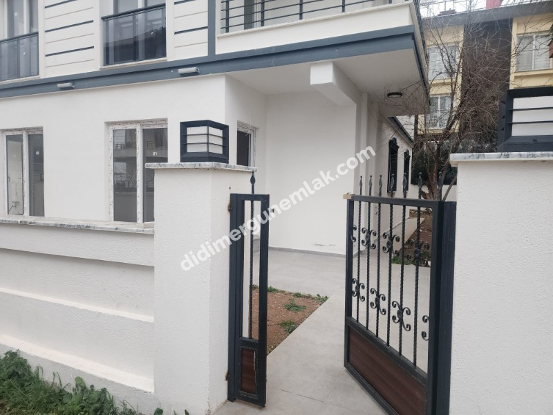 DİDİM HİSAR MAHALLESİ’NDE MÜSTAKİL BAHÇELİ, GENİŞ VERANDALI 2+1 DAİRE FİYAT: 4.100.000 TL (Pazarlık Payı Mevcuttur)