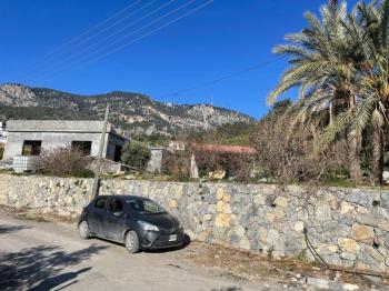 Girne Kozanköy'de Satılık 3+1 Bitmeye Yakın Müstakil Ev