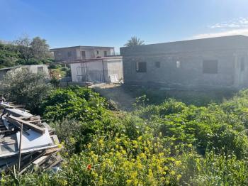 Girne Kozanköy'de Satılık 3+1 Bitmeye Yakın Müstakil Ev