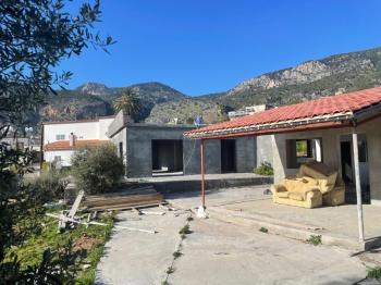 Girne Kozanköy'de Satılık 3+1 Bitmeye Yakın Müstakil Ev