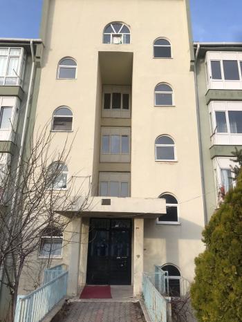 GÜVENAY - ÇORUM AKKENT TOKİ EVLERİNDE EŞYALARI İLE BİRLİKTE 1+1 SATILIK DAİRE 