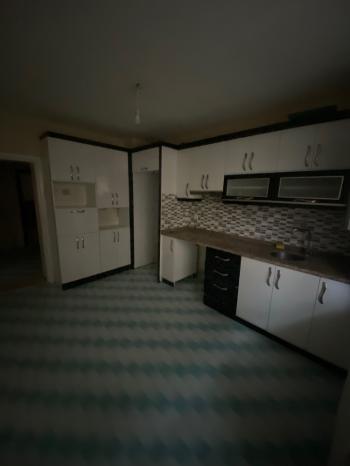 GÜVENAY - ÇORUM ULUKAVAK MAH. SAKARYA İLKOKULU CİVARI KİRALIK DAİRE