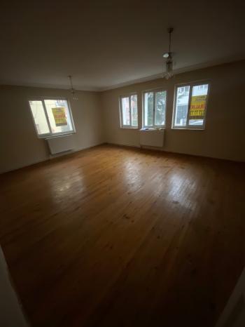 GÜVENAY - ÇORUM ULUKAVAK MAH. SAKARYA İLKOKULU CİVARI KİRALIK DAİRE