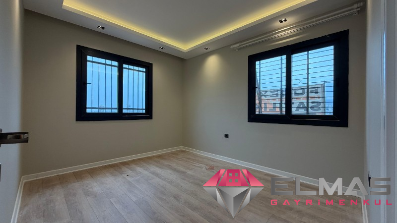 Elmas’tan Akdeniz’de Tek Blok Havuzlu Kaliteli İşçilik Lüks 4+1