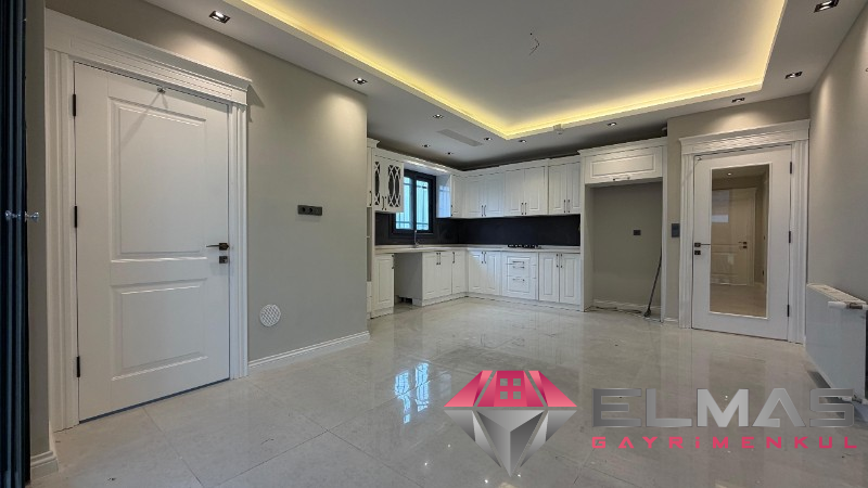 Elmas’tan Akdeniz’de Tek Blok Havuzlu Kaliteli İşçilik Lüks 4+1