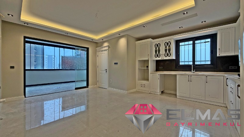 Elmas’tan Akdeniz’de Tek Blok Havuzlu Kaliteli İşçilik Lüks 4+1