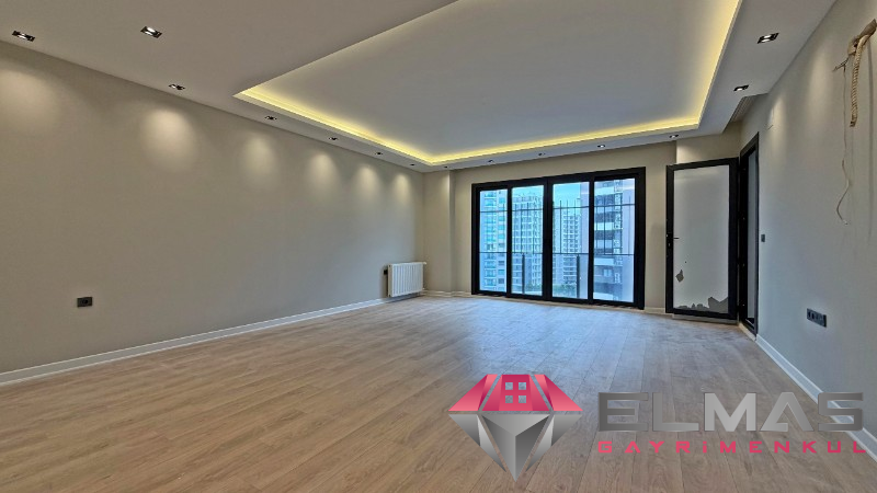 Elmas’tan Akdeniz’de Tek Blok Havuzlu Kaliteli İşçilik Lüks 4+1