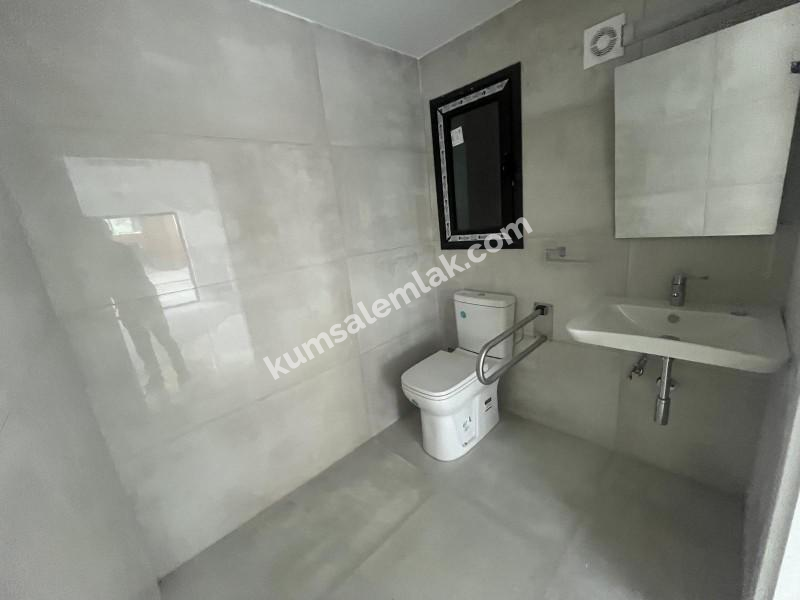 Metehan Kermiya'da Ana cadde Üstünde Kiralık Dükkan & İş Yeri