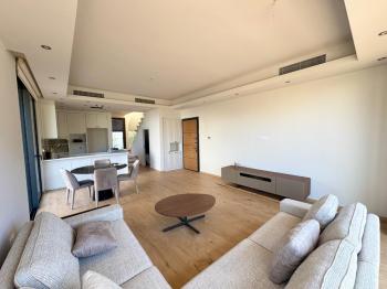 Kıbrıs Girne Alsancak da Havuzlu Sitede Satılık 3+1 Çok Özel Villa