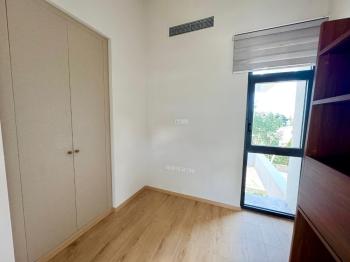 Kıbrıs Girne Alsancak da Havuzlu Sitede Satılık 3+1 Çok Özel Villa