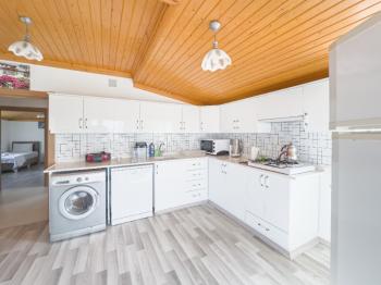 Gökova Merkezde | 2.Kat Eşyalı | Kiralık 2+1 Daire