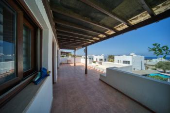 Alsancak, Girne’de Satılık 2+1 Daire – Deniz ve Doğa Manzaralı Özel Teraslı Fırsat!