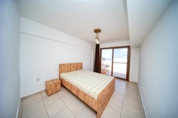 Alsancak, Girne’de Satılık 2+1 Daire – Deniz ve Doğa Manzaralı Özel Teraslı Fırsat!