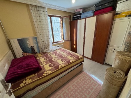 Yeşilpınar'da 1+1 Bahçe Katı Temiz Satılık Daire