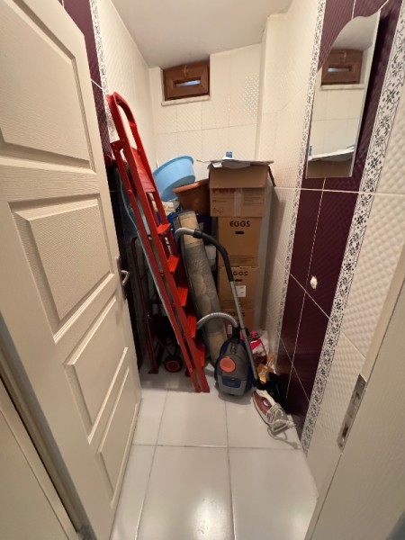 Yeşilpınar'da 1+1 Bahçe Katı Temiz Satılık Daire