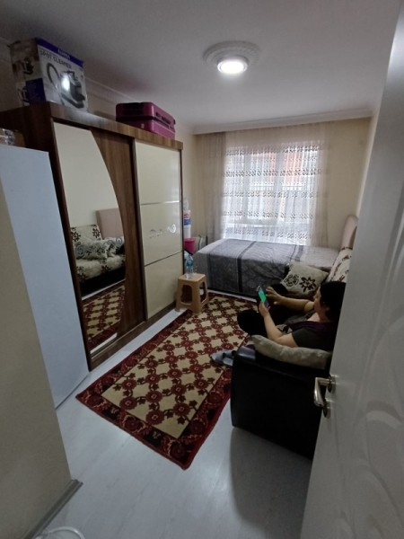 Binevler Otobüs Son Durağına Yakın Güvenlikli Site'de Satılık Daire