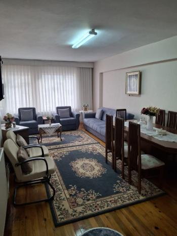 AFYON ÜÇOK EMLAKTAN  CUMHURİYET MAH 3+1 120M² TEMİZ BAKIMLI SATILIK DAİRE 