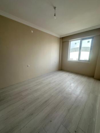 AFYON ÜÇOK EMLAKTAN SAHİPATA MAH SATILIK SIFIR LÜX 3+1 ARAKAT DAİRE ASANSÖRLÜ