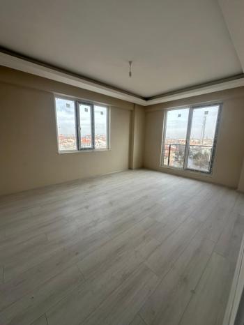 AFYON ÜÇOK EMLAKTAN SAHİPATA MAH SATILIK SIFIR LÜX 3+1 ARAKAT DAİRE ASANSÖRLÜ