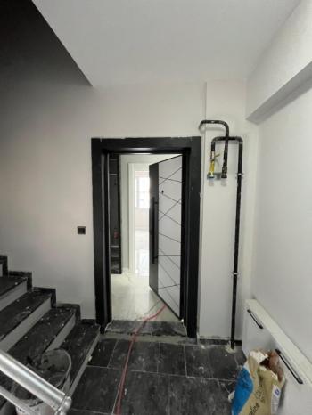 AFYON ÜÇOK EMLAKTAN MAREŞAL F ÇAKMAK MAH KİRALIK SIFIR AYARINDA LÜX GENİŞ ARAKAT 3+1 DAİRE