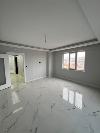 AFYON ÜÇOK EMLAKTAN MAREŞAL F ÇAKMAK MAH KİRALIK SIFIR AYARINDA LÜX GENİŞ ARAKAT 3+1 DAİRE