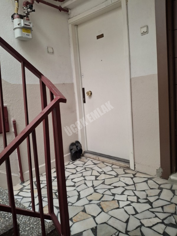 AFYON ÜÇOK EMLAKTAN  CUMHURİYET MAH 3+1 120M² TEMİZ BAKIMLI SATILIK DAİRE 