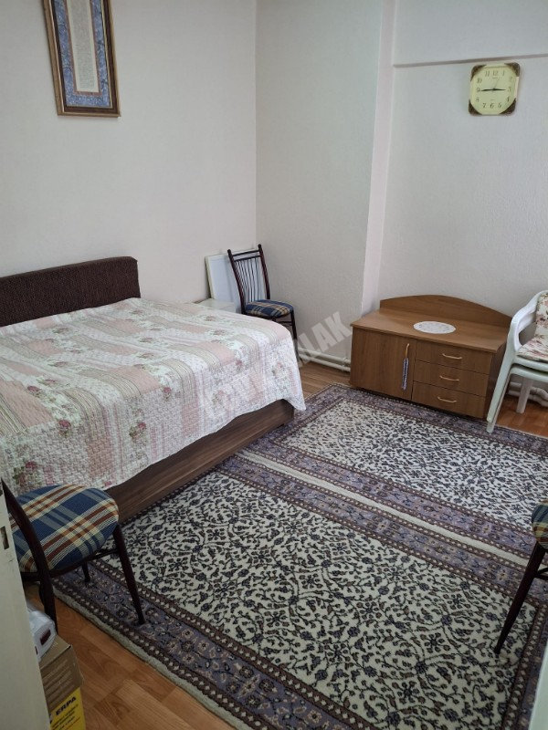 AFYON ÜÇOK EMLAKTAN  CUMHURİYET MAH 3+1 120M² TEMİZ BAKIMLI SATILIK DAİRE 