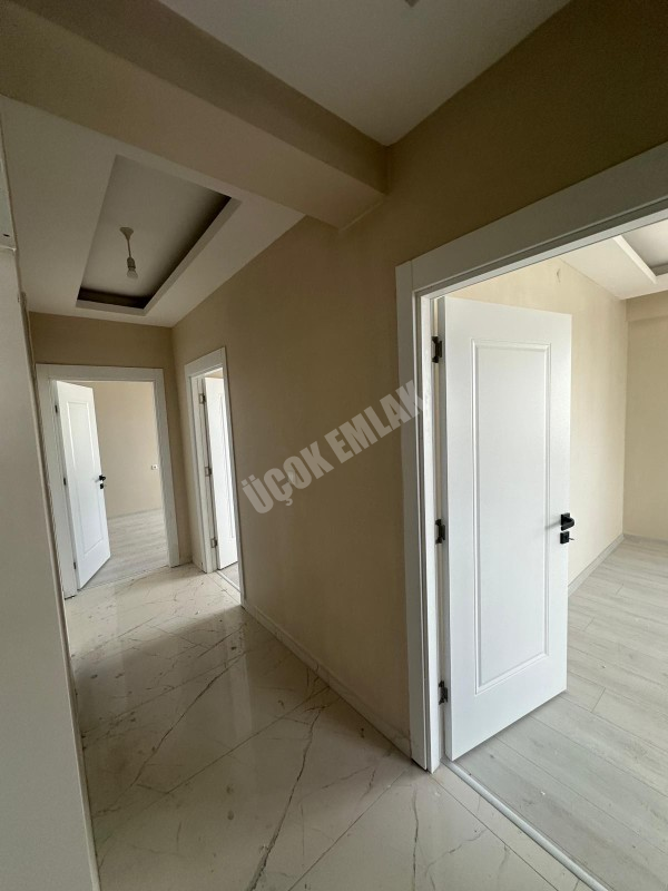 AFYON ÜÇOK EMLAKTAN SAHİPATA MAH SATILIK SIFIR LÜX 3+1 ARAKAT DAİRE ASANSÖRLÜ