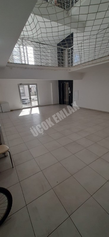 AFYON ÜÇOK EMLAKTAN YENİCE MAH 3+1 120M² TEMİZ BAKIMLI EBEVYN BANYOLU SATILIK DAİRE 