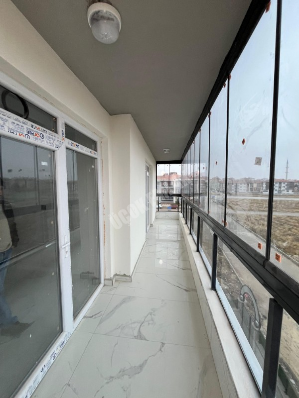 AFYON ÜÇOK EMLAKTAN MAREŞAL F ÇAKMAK MAH KİRALIK SIFIR AYARINDA LÜX GENİŞ ARAKAT 3+1 DAİRE