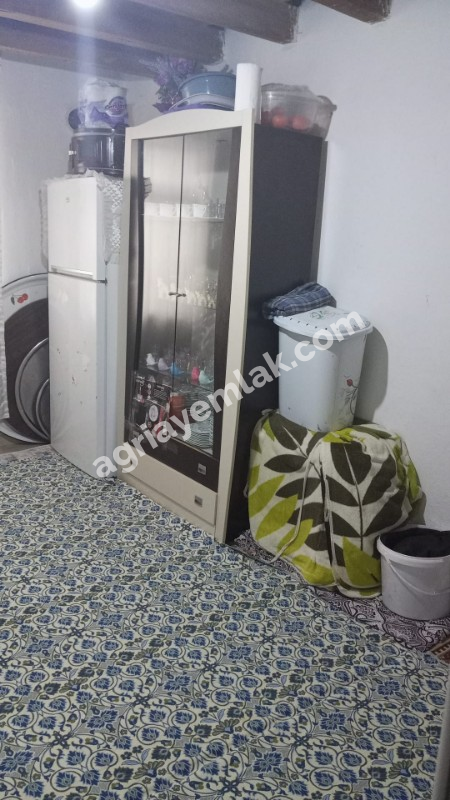 GAZİ MAHALLESİ 371 M2 ARSA VE ÜZERİNDE 80 M2 SATILIK MÜSTAKİL EV