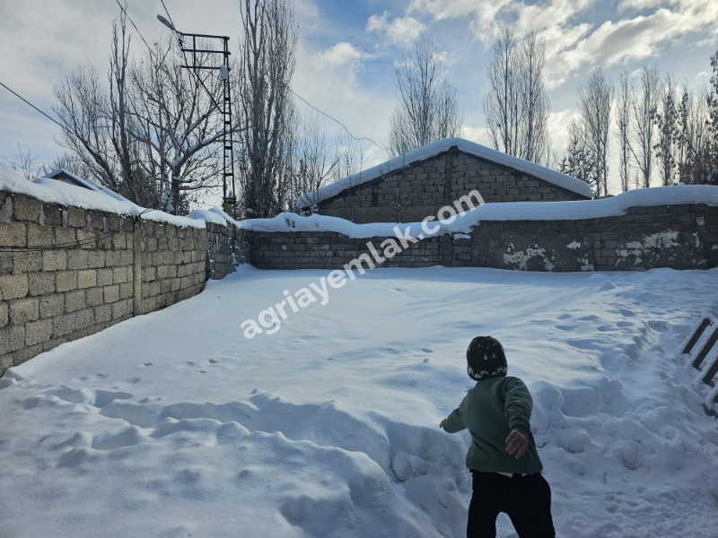 GAZİ MAHALLESİ 371 M2 ARSA VE ÜZERİNDE 80 M2 SATILIK MÜSTAKİL EV