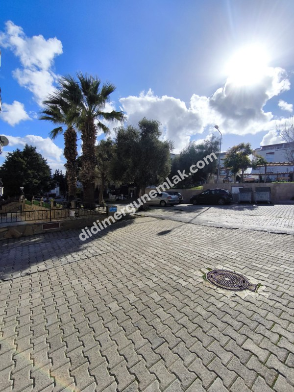 ÇAMLIK’TA DENİZE 50 METRE  ULTRA LÜKS 2+1 AÇIK MUTFAK DAİRE FİYAT: 4.900.000TL