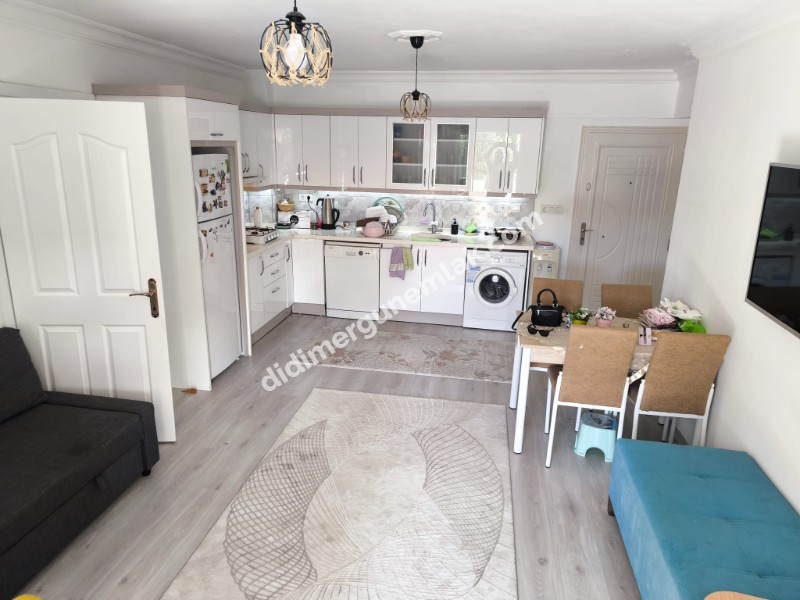 ÇAMLIK’TA DENİZE 50 METRE  ULTRA LÜKS 2+1 AÇIK MUTFAK DAİRE FİYAT: 4.900.000TL