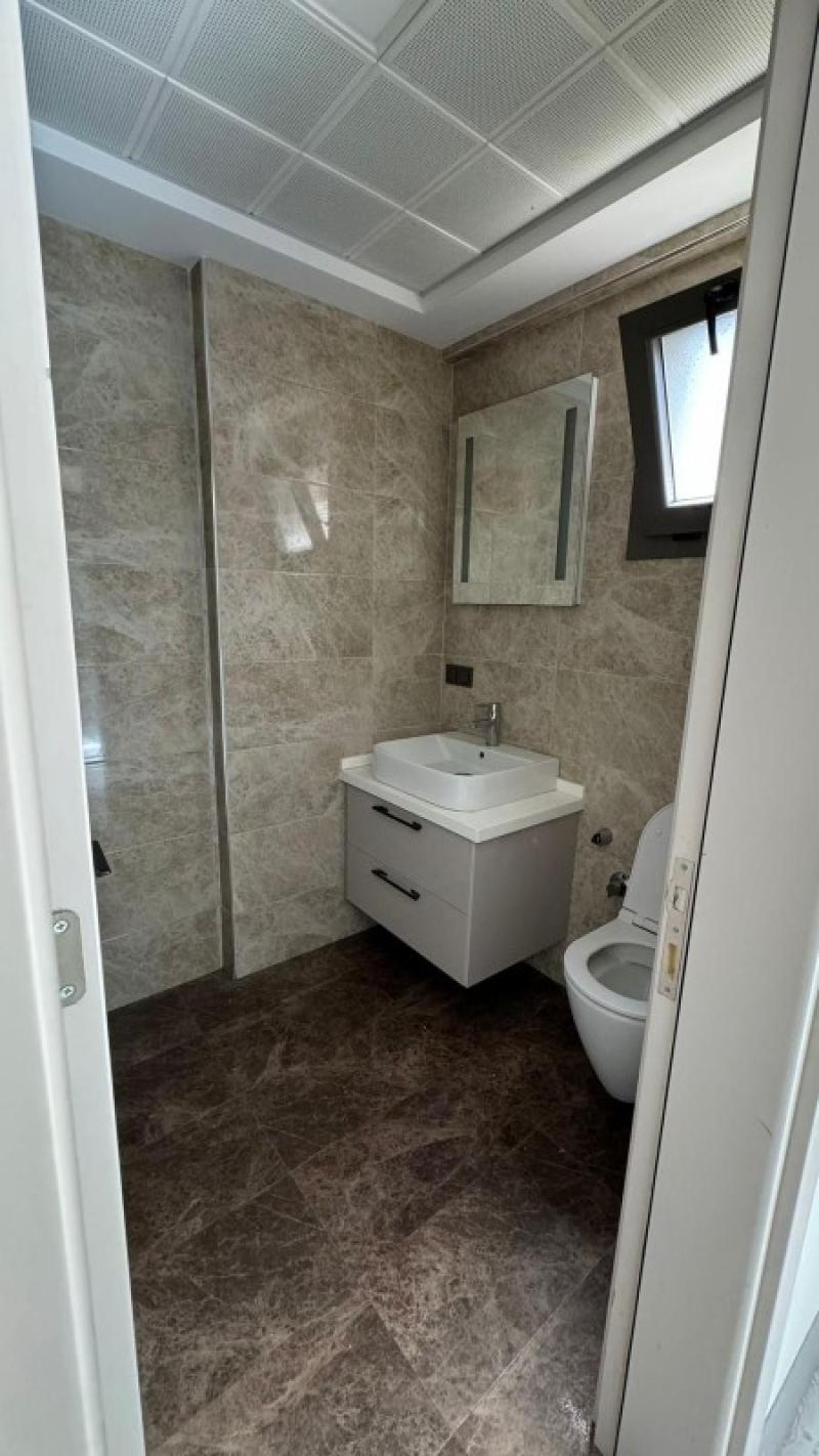 Kuşadasın'da Merkezde Satılık 3+1 Daire