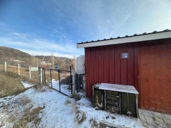 GÜVENAY - ÇORUM ÇOMAR BARAJIN ÜST TARAFI 1609,m2 SATILIK BAĞ 