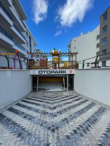 AFYON ÜÇOK EMLAKTAN SELÇIKLU MAH  SIFIR LÜX 4+1 156M² SATILIK DAİRE 