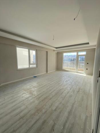 AFYON ÜÇOK EMLAKTAN SELÇIKLU MAH  SIFIR LÜX 4+1 156M² SATILIK DAİRE 