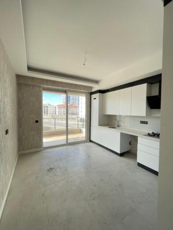 AFYON ÜÇOK EMLAKTAN SELÇIKLU MAH  SIFIR LÜX 4+1 156M² SATILIK DAİRE 