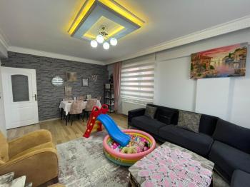 AFYON ÜÇOK EMLAKTAN MAREŞAL F ÇAKMAK SATILIK 3+1 3 KAT GENİŞ BAKIMLI DAİRE