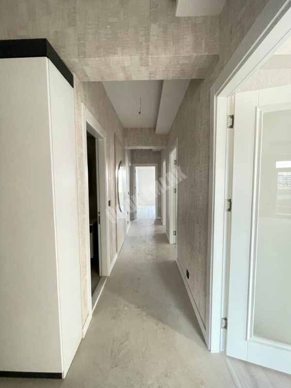 AFYON ÜÇOK EMLAKTAN SELÇIKLU MAH  SIFIR LÜX 4+1 156M² SATILIK DAİRE 