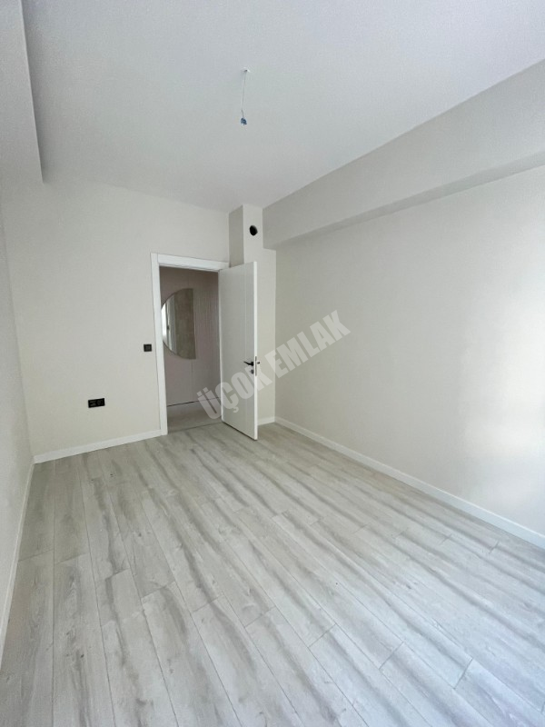 AFYON ÜÇOK EMLAKTAN SELÇIKLU MAH  SIFIR LÜX 4+1 156M² SATILIK DAİRE 