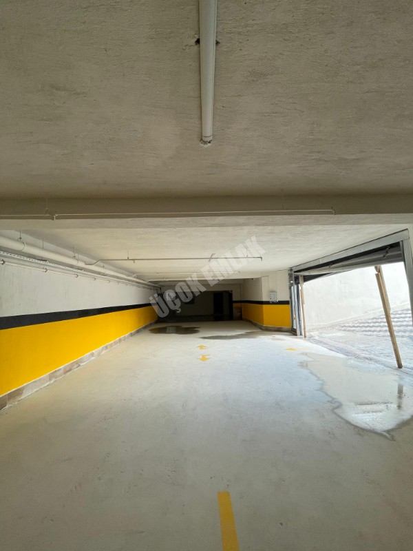 AFYON ÜÇOK EMLAKTAN SELÇIKLU MAH  SIFIR LÜX 4+1 156M² SATILIK DAİRE 