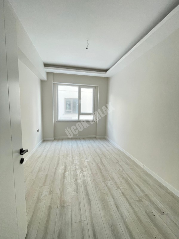 AFYON ÜÇOK EMLAKTAN SELÇIKLU MAH  SIFIR LÜX 4+1 156M² SATILIK DAİRE 