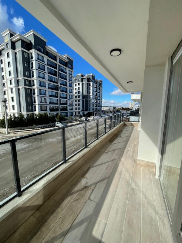 AFYON ÜÇOK EMLAKTAN SELÇIKLU MAH SIFIR LÜX  3+1 136M² SATILIK DAİRE