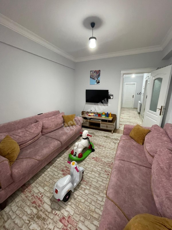 AFYON ÜÇOK EMLAKTAN MAREŞAL F ÇAKMAK SATILIK 3+1 3 KAT GENİŞ BAKIMLI DAİRE