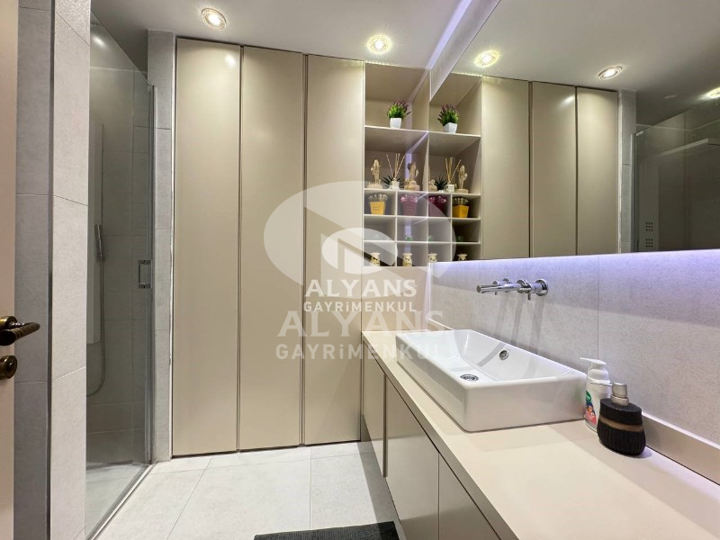 ALYANS'TAN SOLİ CENTER CİVARI MASRAFSIZ DENİZ GÖREN LÜKS 4+1